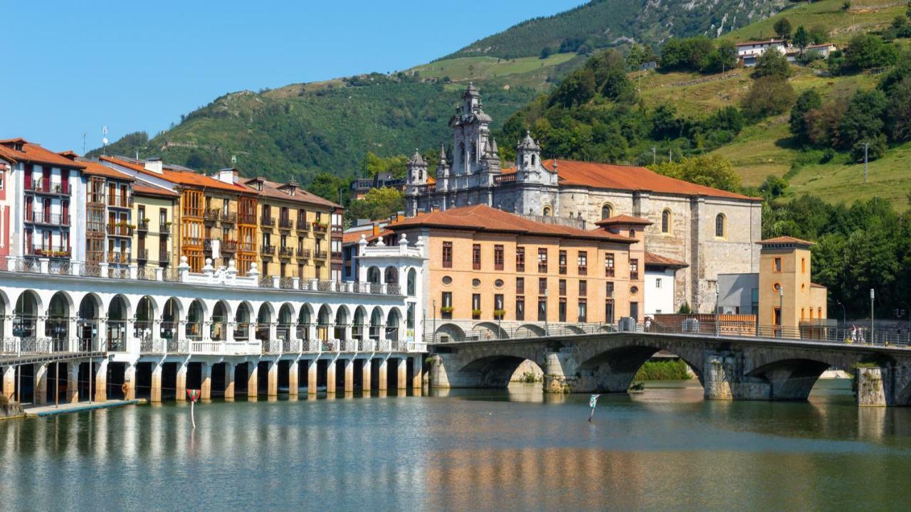 Hotel Oria Tolosa  Buitenkant foto